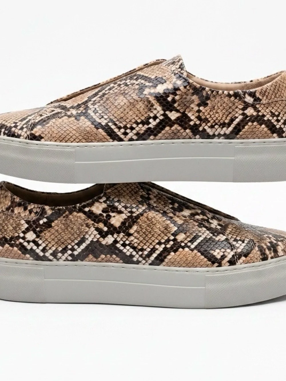 J.Slides NYC Women’s Size 9 Luv Snake Sneaker